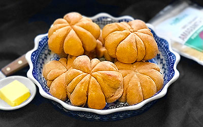 Amaranth Pumpkin Bread Rolls