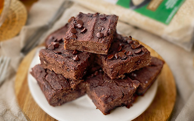 Kidney Bean Brownies with Quinoa Flakes
