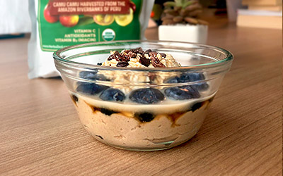 Crema de anacardos con camu camu y limón