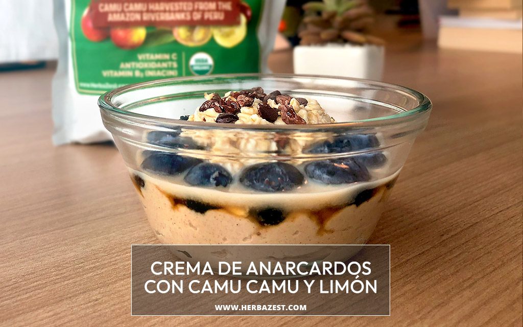 Crema de anacardos con camu camu y limón