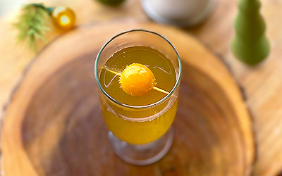Sparkling Goldenberry Holiday Fizz