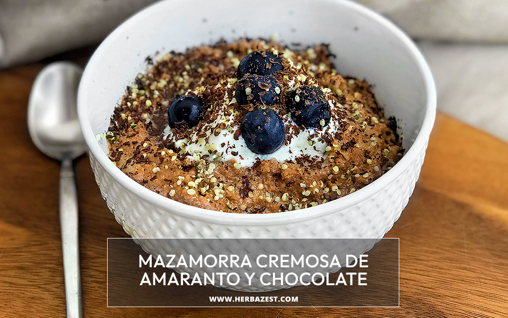 Mazamorra cremosa con amaranto y chocolate