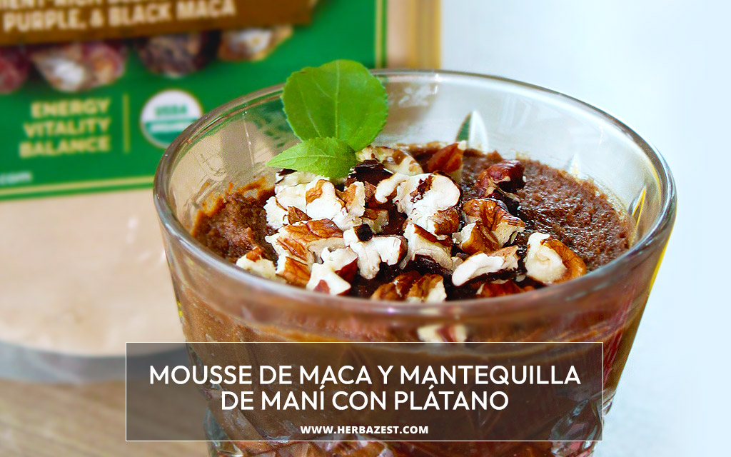 Mousse de maca y mantequilla de maní con plátano