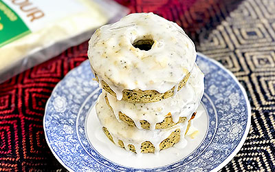 Donas de harina de lupín con semillas de amapola