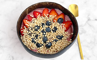 Strawberry Smoothie Bowl with Puffed Quinoa