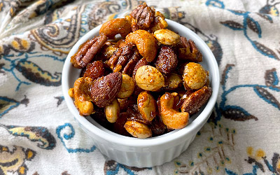 Sweet & Spicy Nuts & Sacha Inchi Seeds