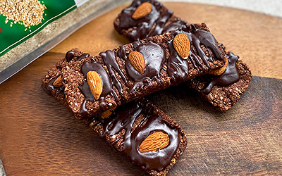 Chocolate Almond Quinoa Flake Bars