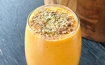 Batido de papaya con camu camu y cúrcuma