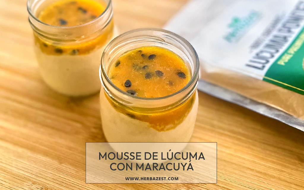 Mousse de lúcuma con maracuyá