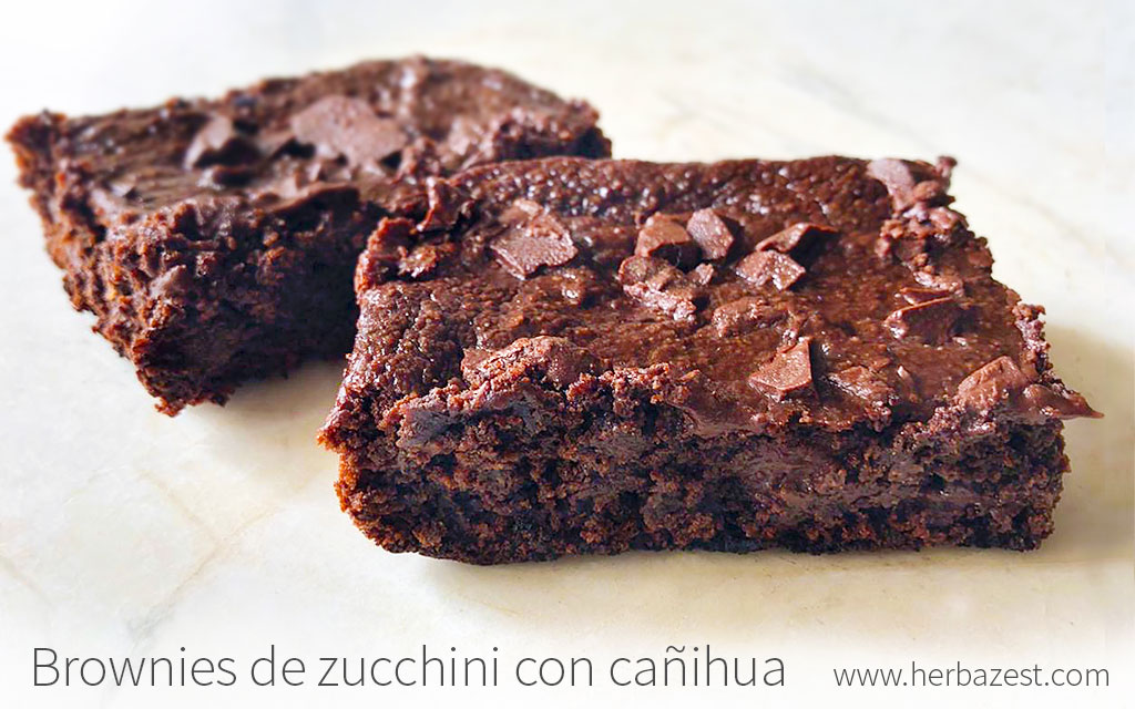 Brownies de zucchini con cañihua
