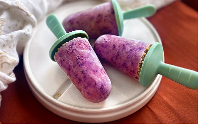 Paletas de arándanos con aguaje
