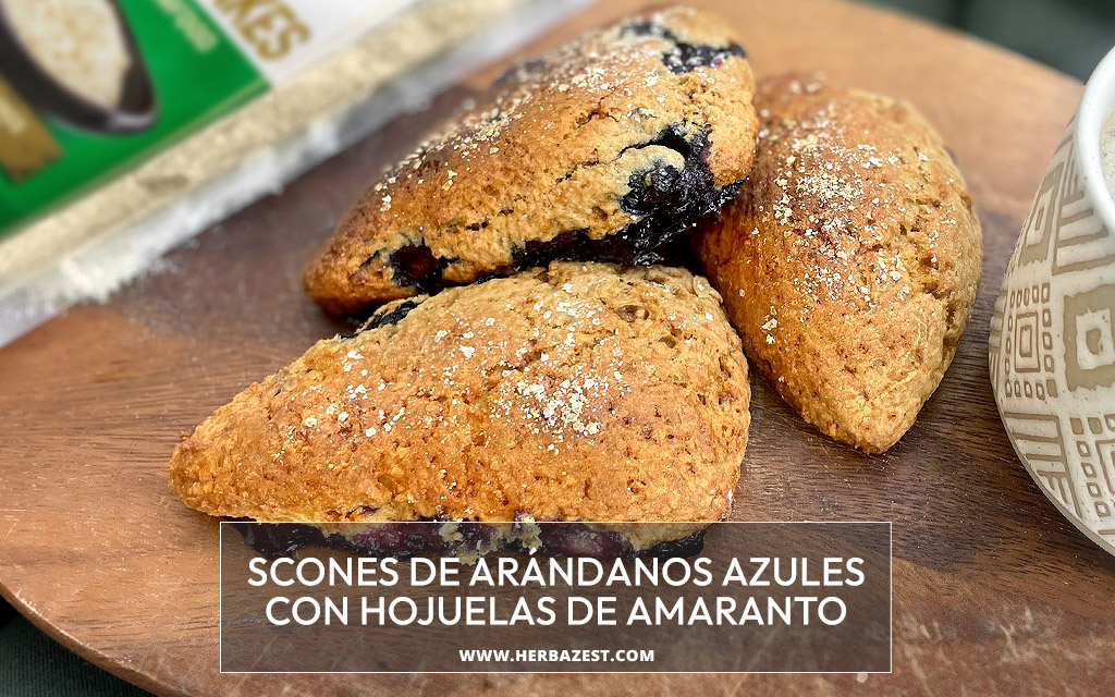 Scones de arándanos azules con hojuelas de amaranto